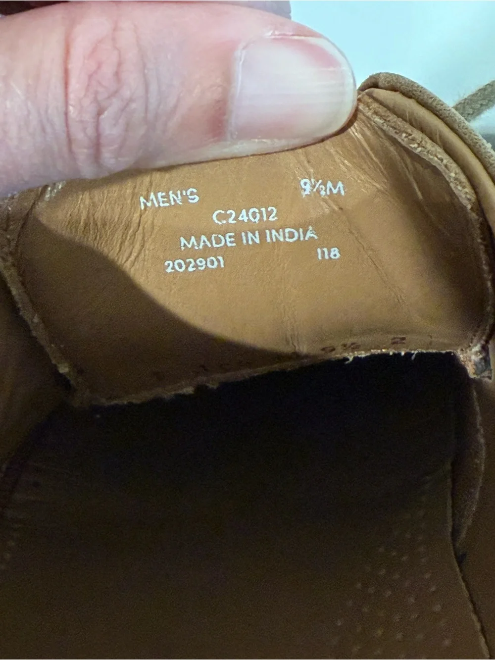 Cole Haan Men’s Tan Suede Wingtip Oxfords Size 9.5